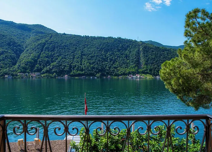 Il Balcone Sul Lago By Quokka 360 - Historic Lakeside Flat In Morcote